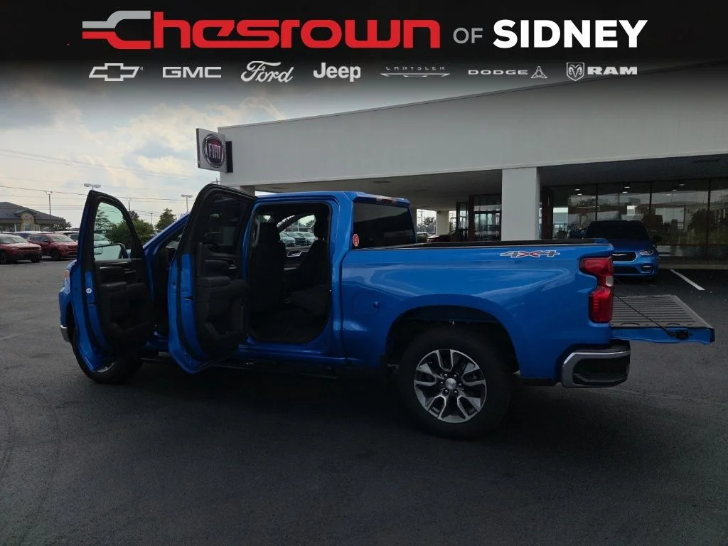Used 2025 Blue Chevrolet LT image 13