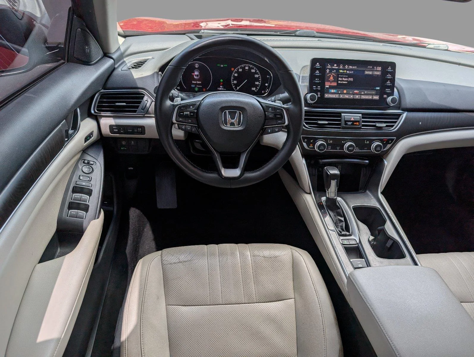 Used 2018 Radiant Red Metallic Honda Touring 1.5T image 30