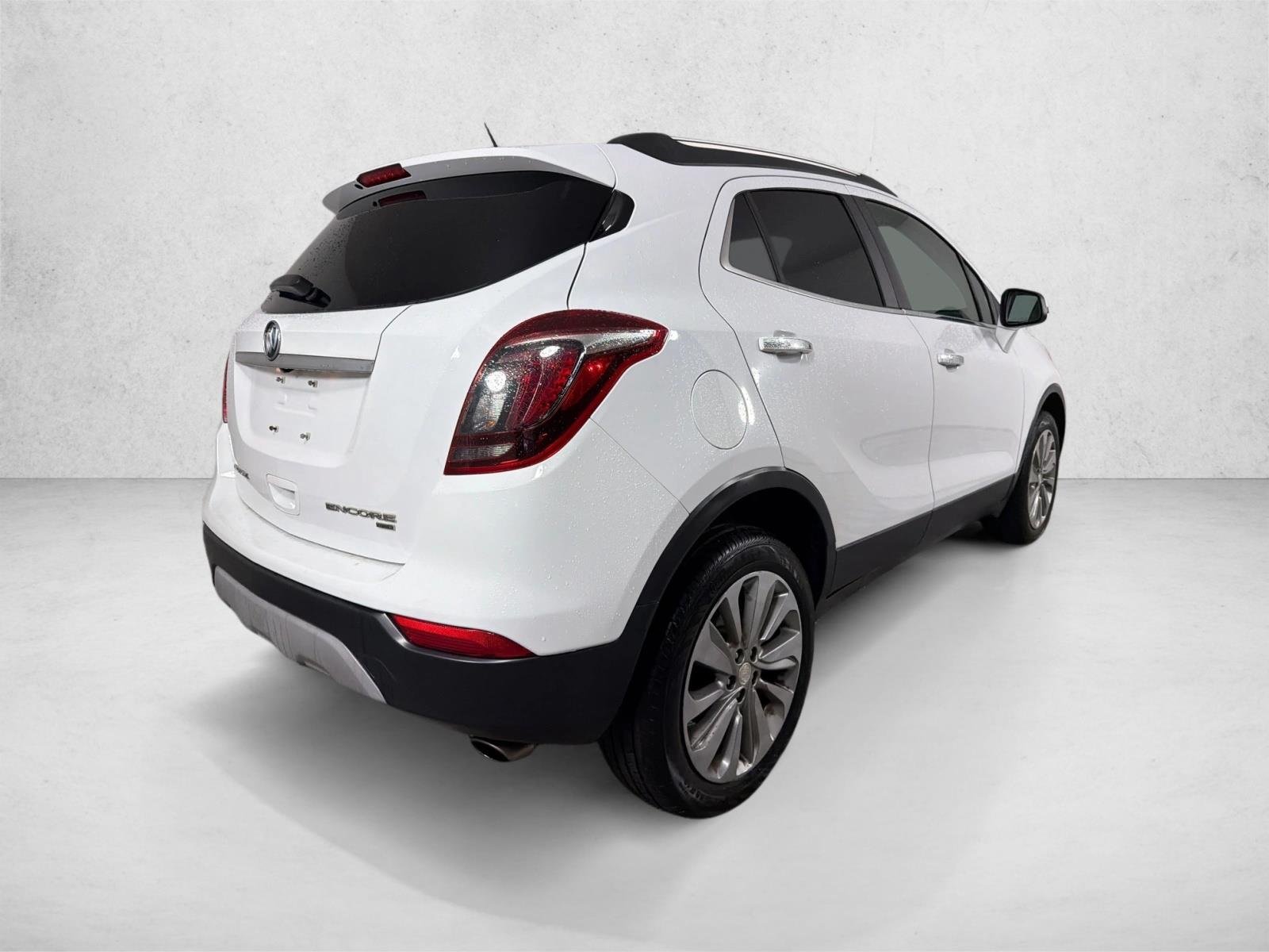 Used 2017 Summit White Buick Preferred image 3