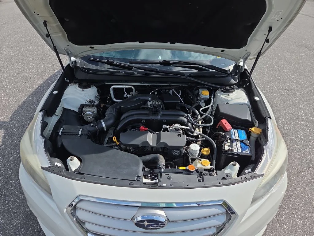 Used 2017 White Subaru 2.5i image 23