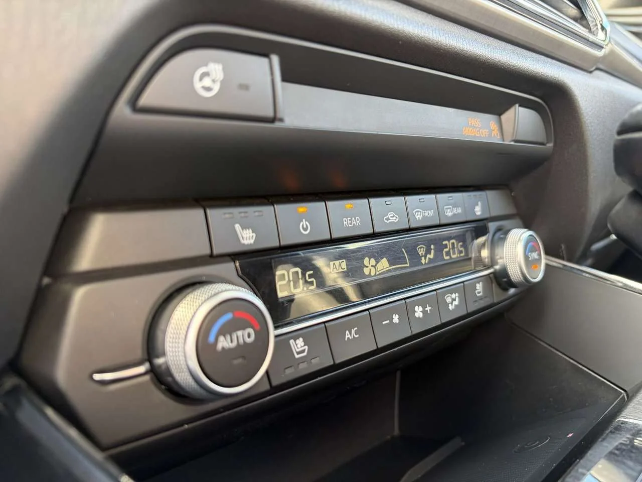 Used 2021 Snowflake White Pearl Mazda GT image 29