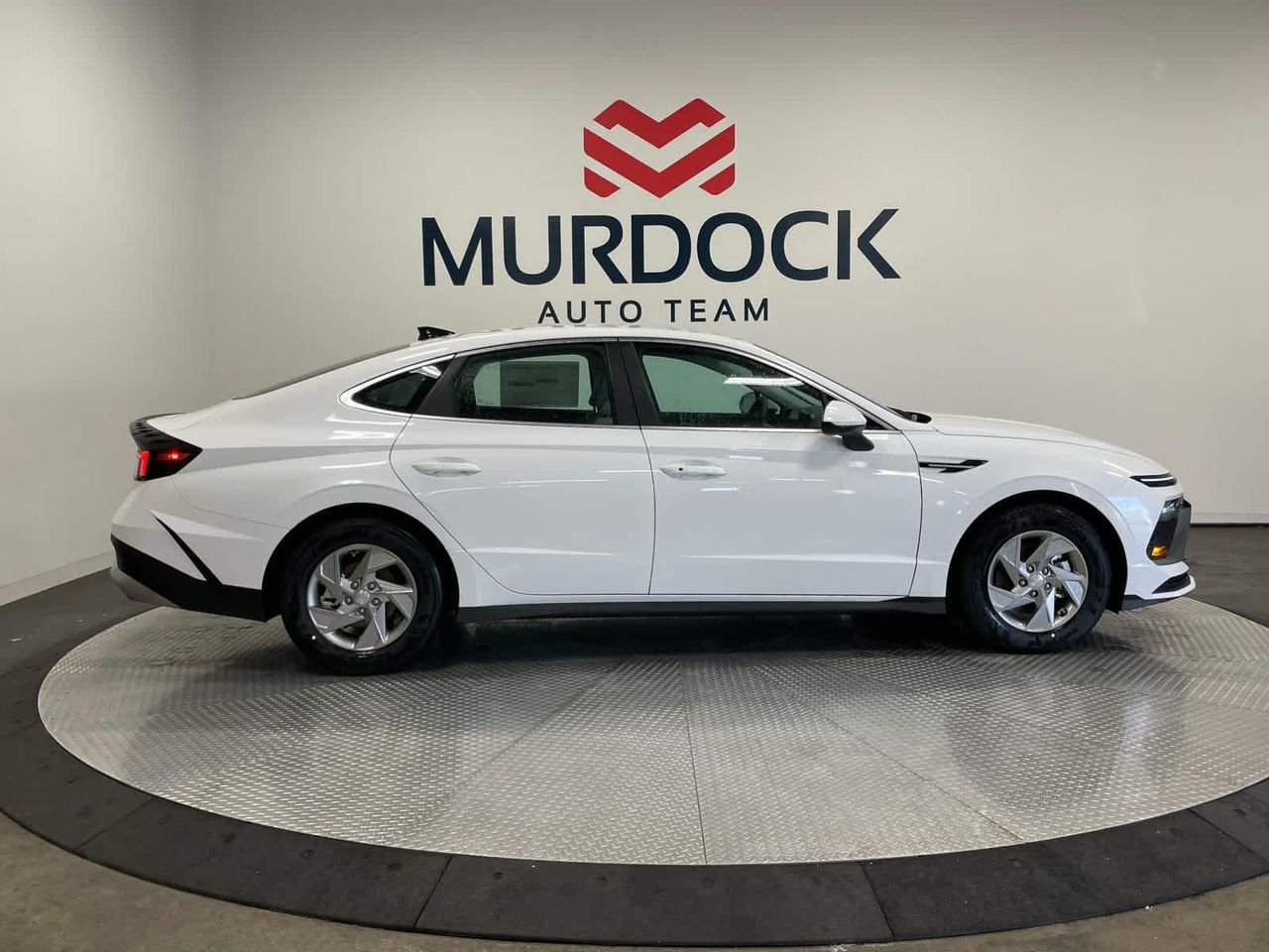 New 2026 Serenity White Hyundai SE image 9