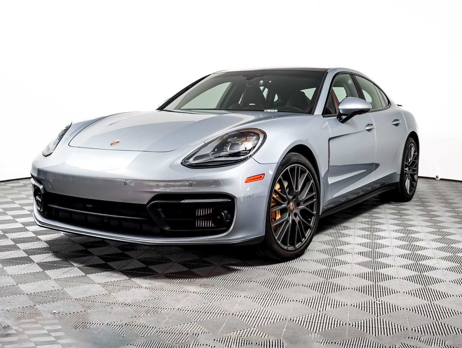 Certified Used 2023 DOLOMITE SILVER Porsche 4 Platinum Edition image 1