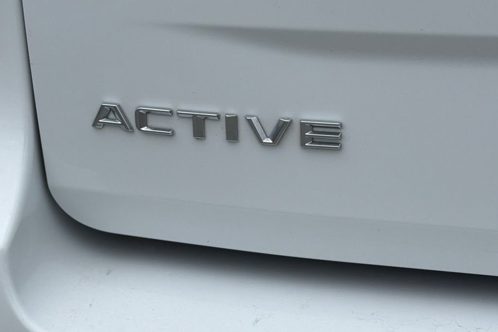 Used 2025 Oxford White Ford Active image 31