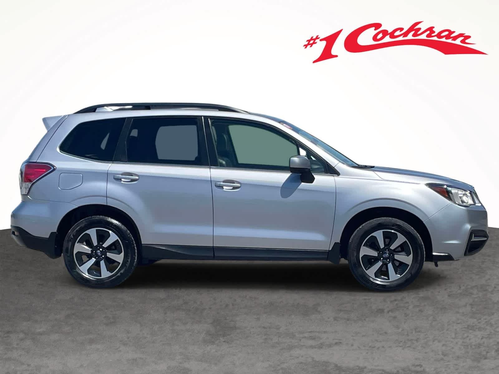 Used 2017 Ice Silver Metallic Subaru Limited image 2