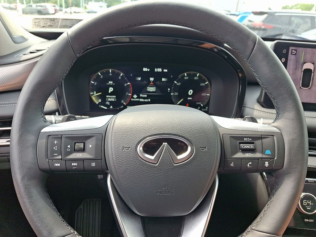 Used 2026 White INFINITI LUXE image 22