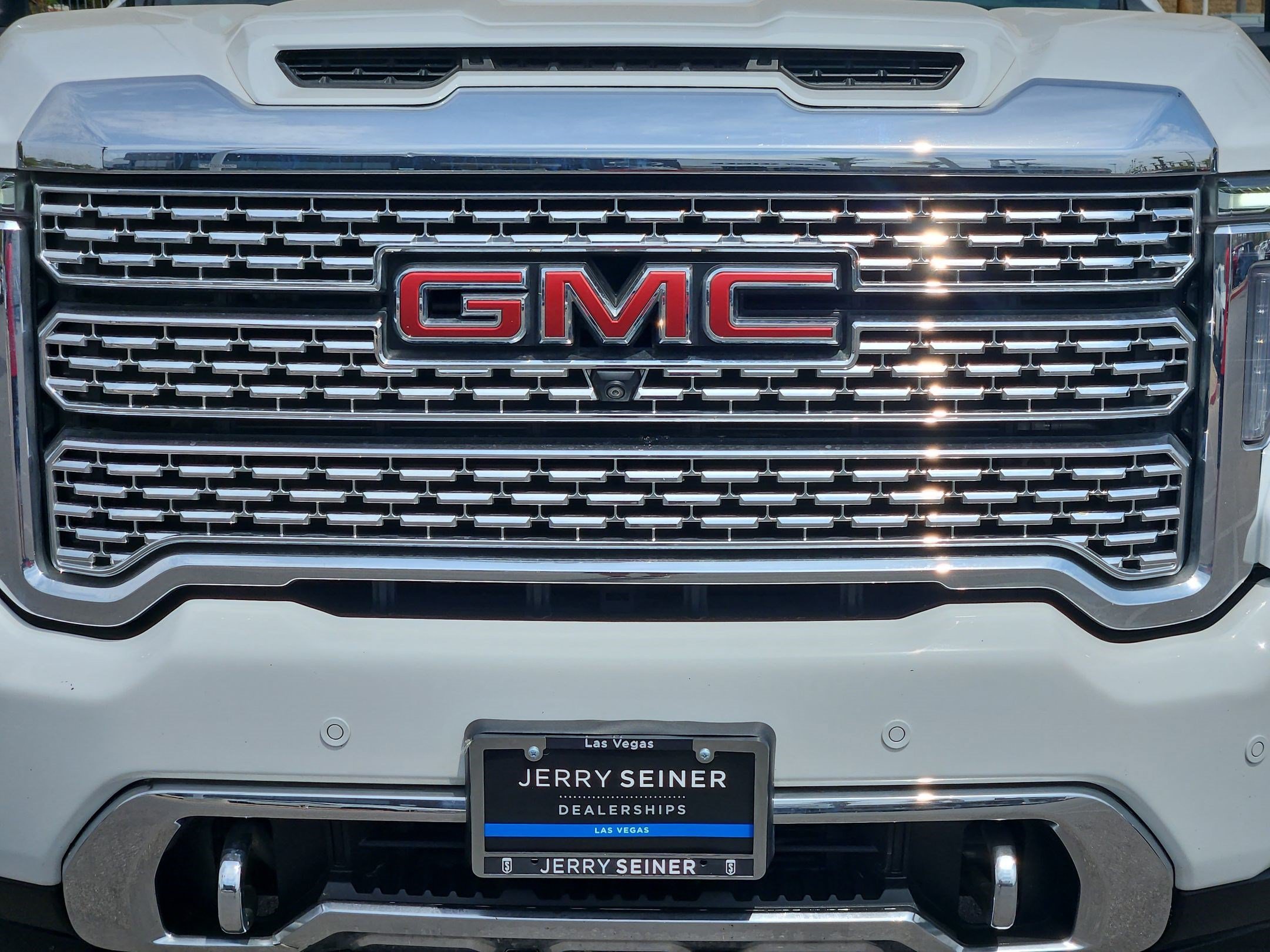 Used 2021 SUMMIT WHITE GMC Denali image 9