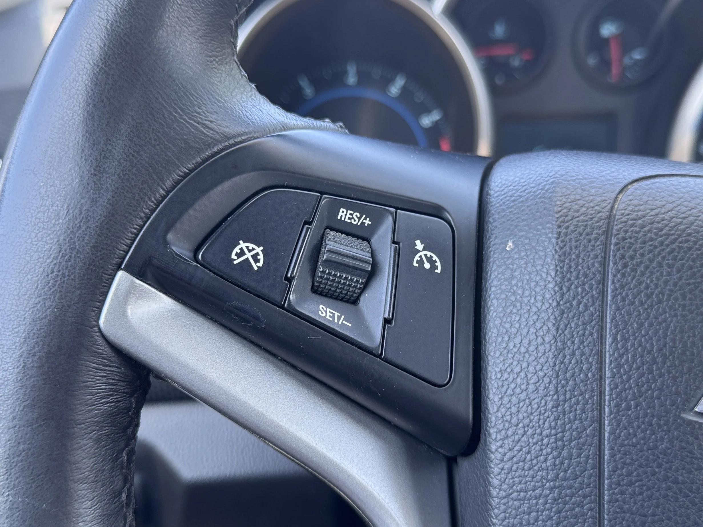 Used 2012 Silver Ice Metallic Chevrolet LT w/1LT image 15