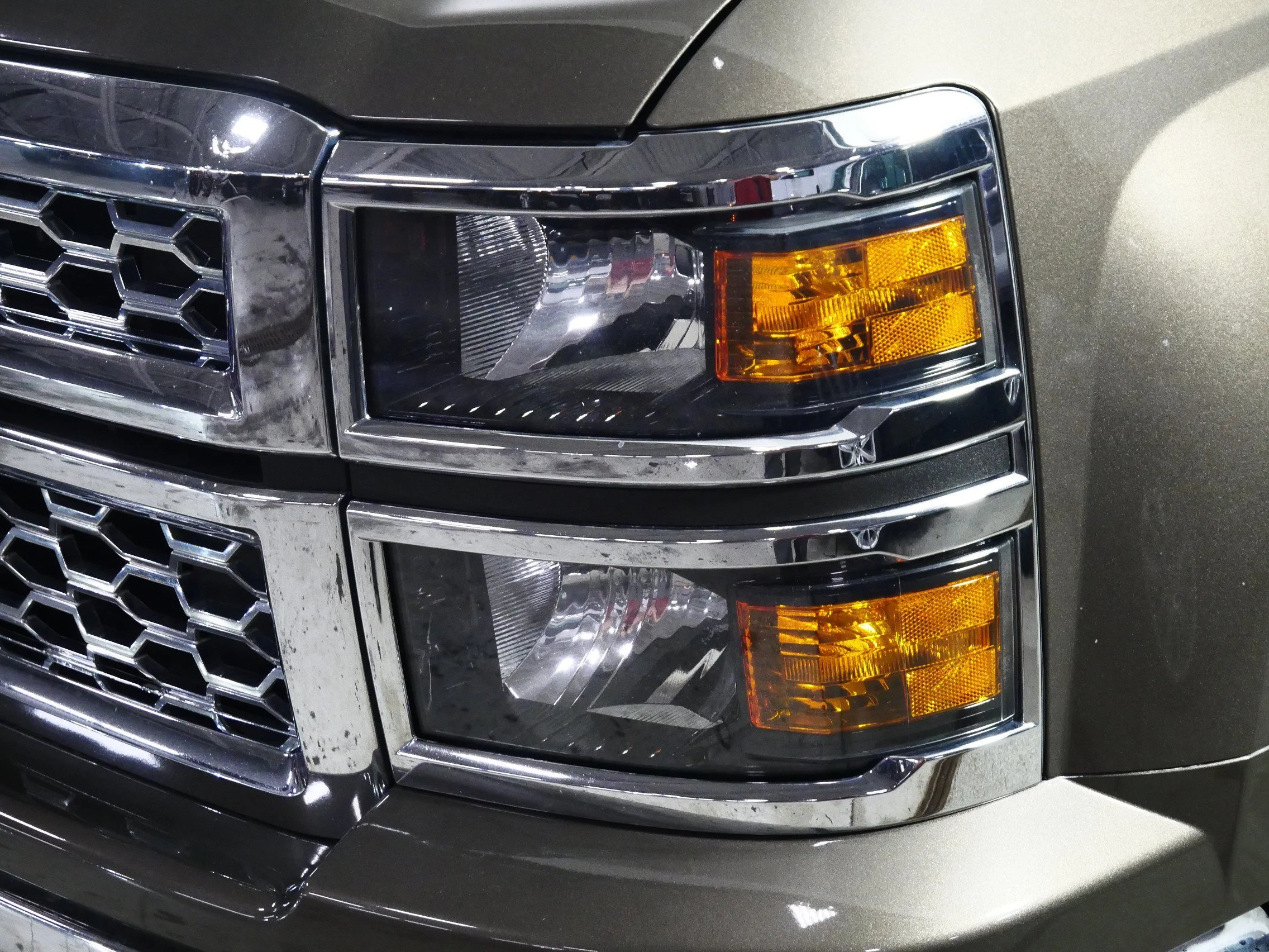 Used 2015 Brownstone Metallic Chevrolet LT image 16