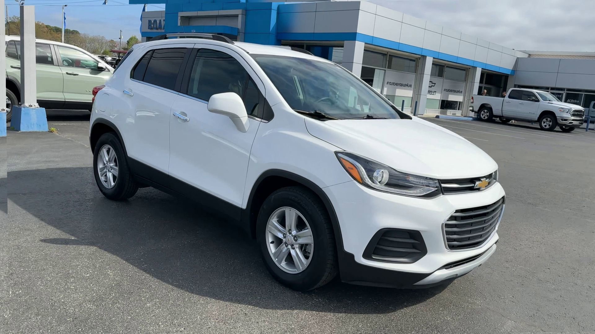 Used 2020 Chevrolet Trax LT with VIN KL7CJLSB5LB093078 for sale in Boaz, AL