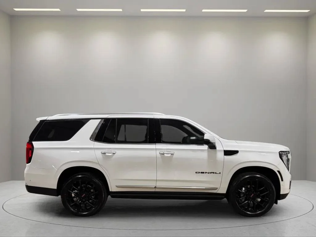 Certified Used 2025 Summit White GMC Denali image 7
