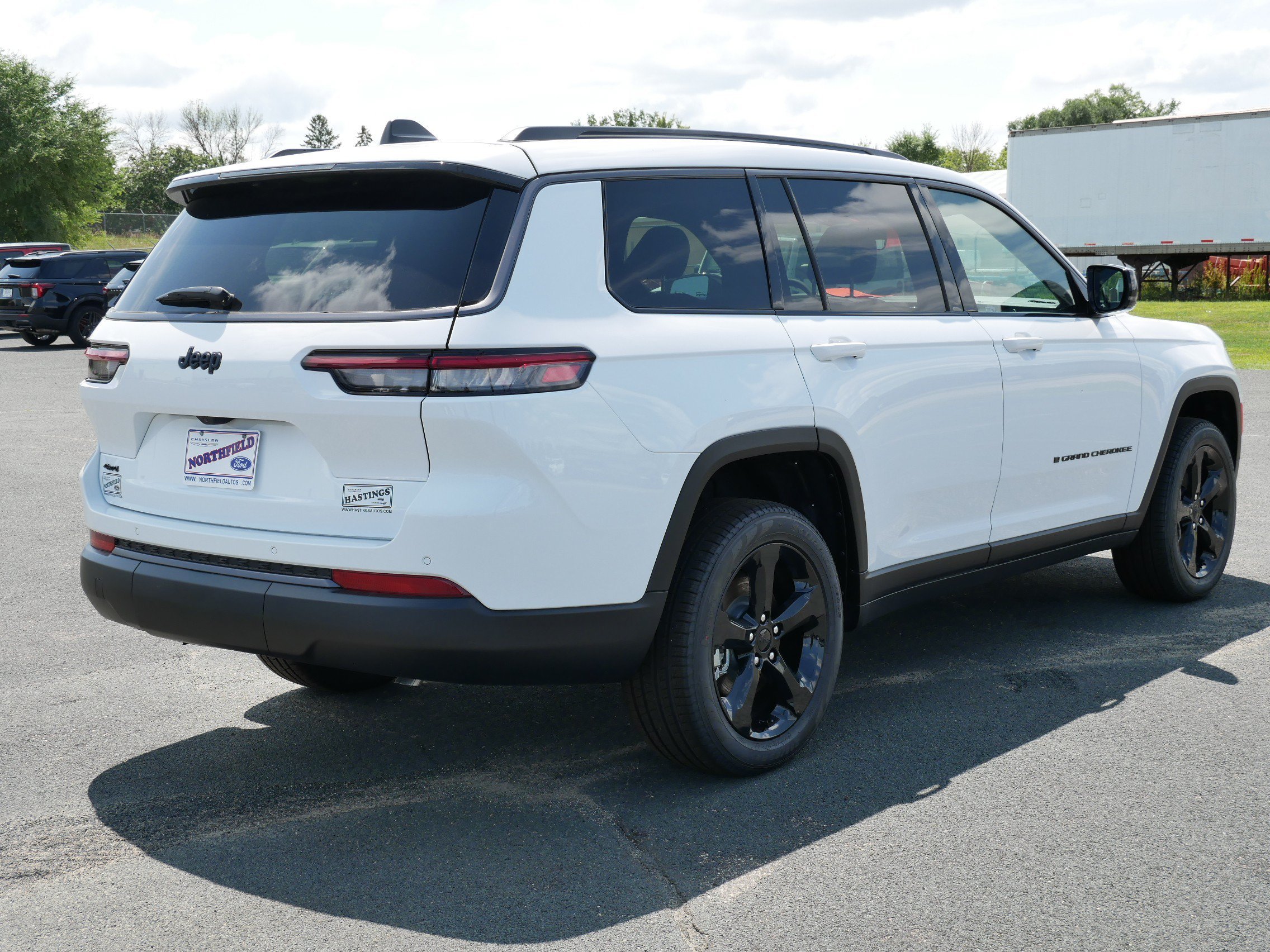 New 2026 Bright White Clearcoat Jeep Limited image 8