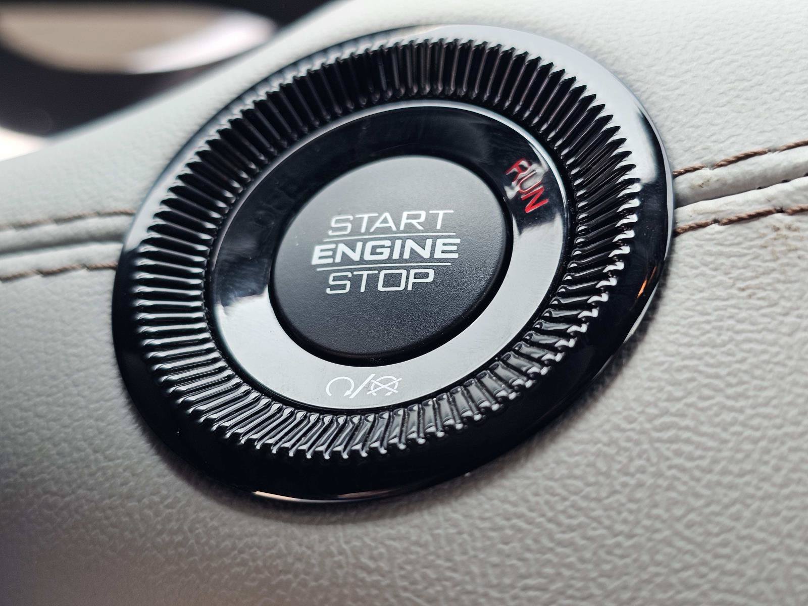 2025 Jeep Compass Limited - Photo 23