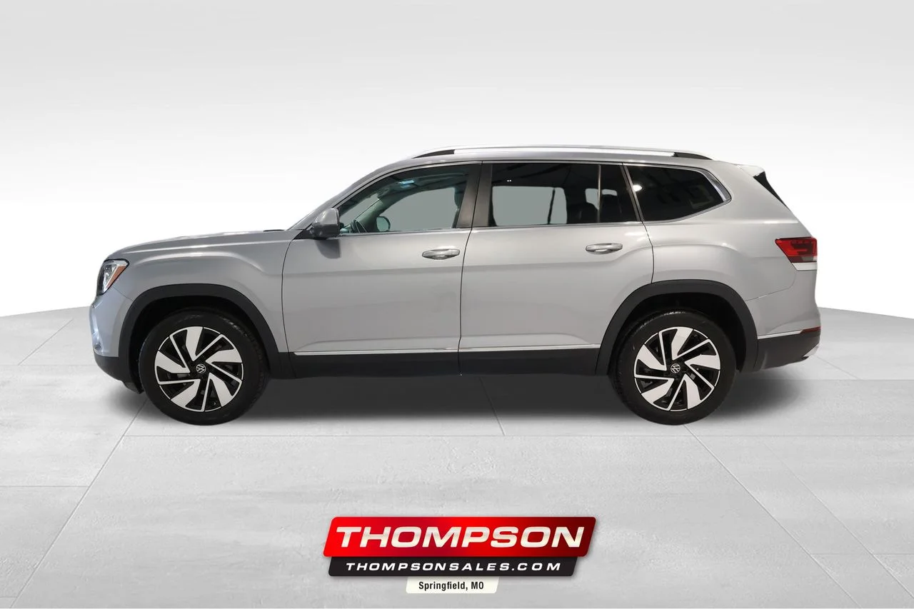 Used 2024 Silver Volkswagen 2.0T SEL image 1