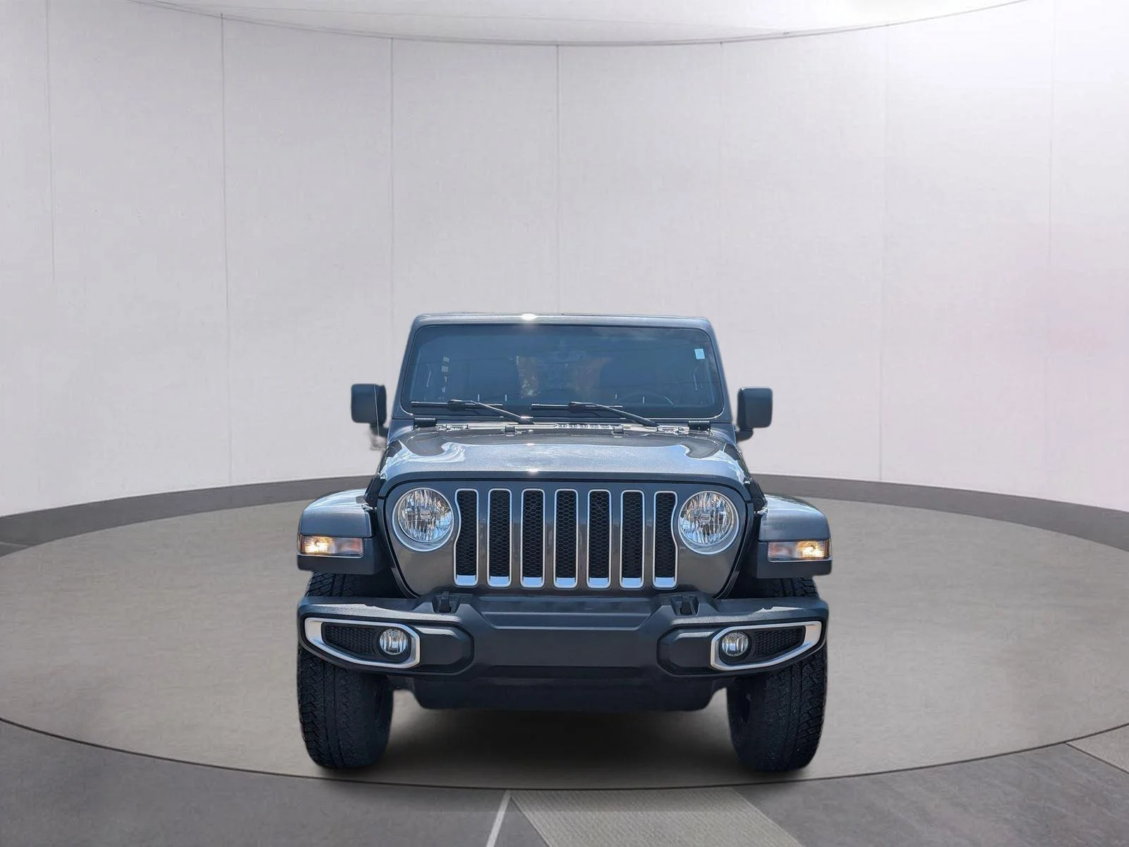 Used 2020 Granite Crystal Metallic Clearcoat Jeep North Edition image 10