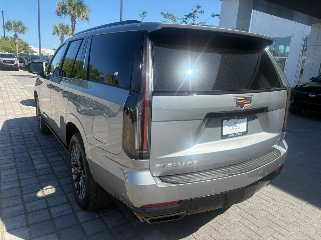 Used 2025 Silver Cadillac Sport Platinum image 8