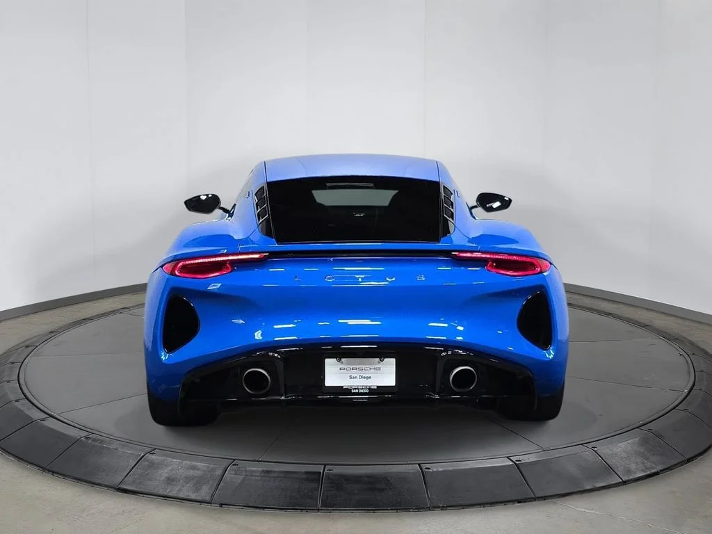 Used 2024  Lotus V6 image 6
