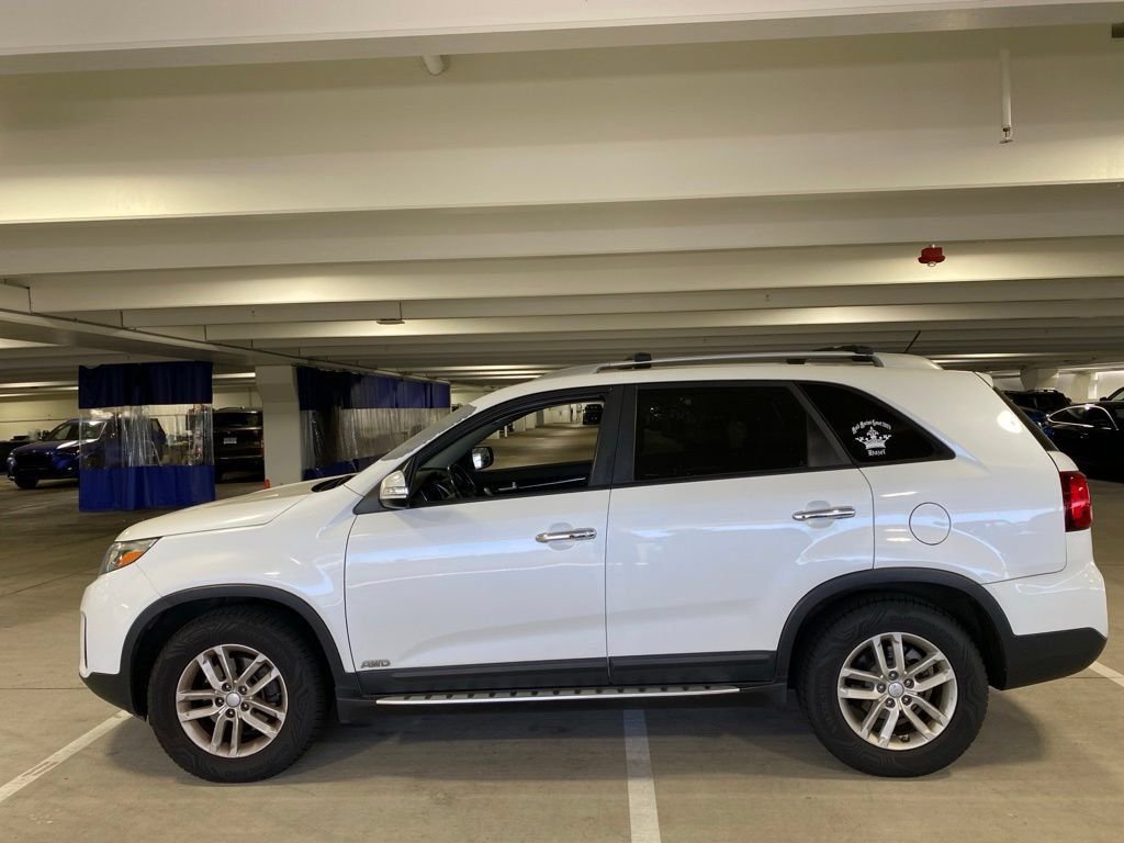 Used 2015 Kia Sorento LX with VIN 5XYKTDA61FG610115 for sale in Tigard, OR