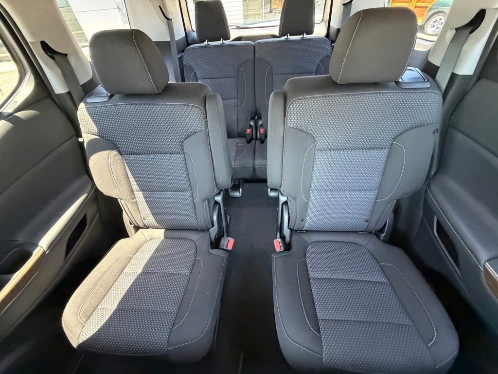 2023 GMC Acadia SLE - Photo 13