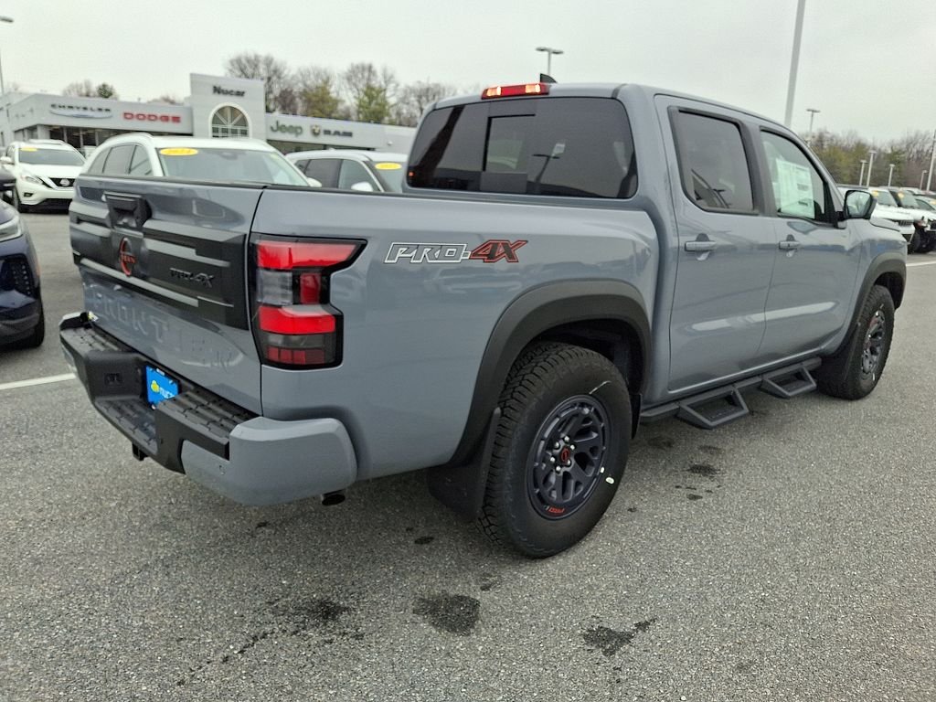 2026 Nissan Frontier — photo 4