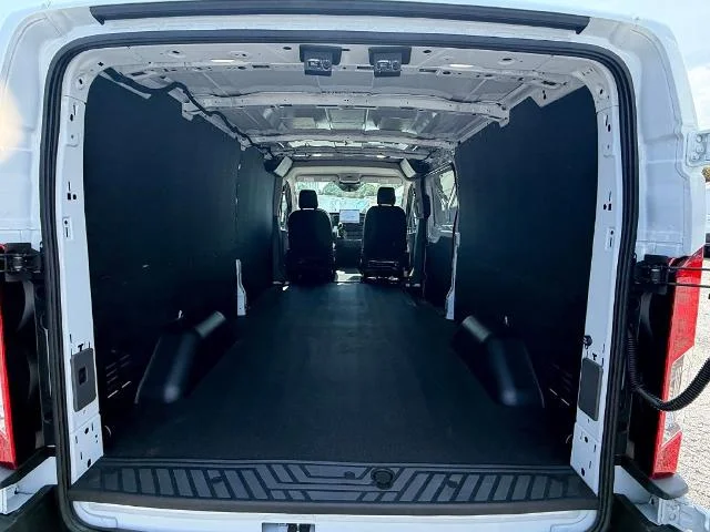 New 2027 Oxford White Ford Cargo Van image 34