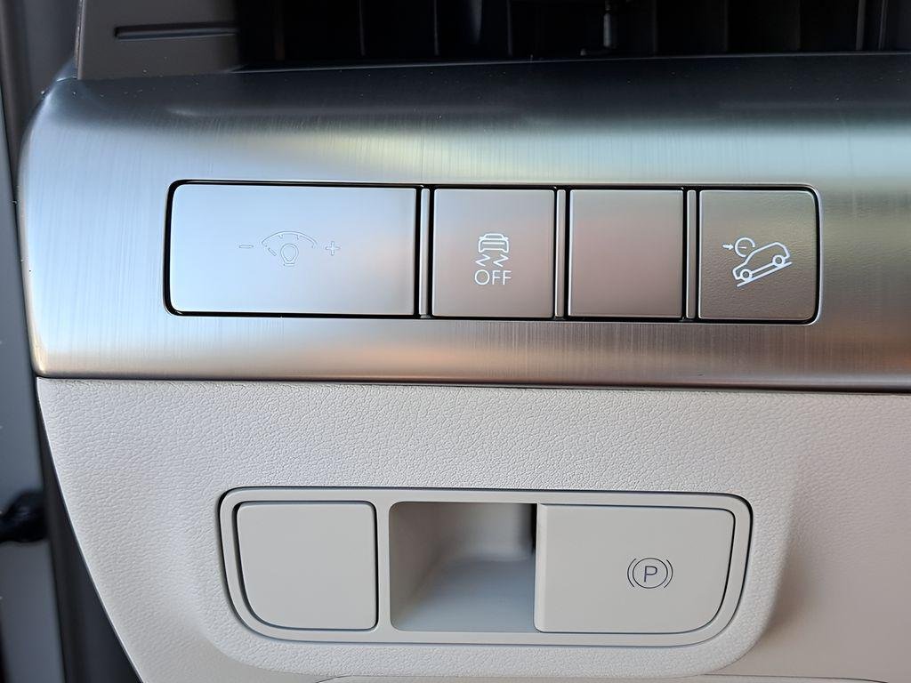 New 2026 Gray Hyundai SEL Premium AWD image 28