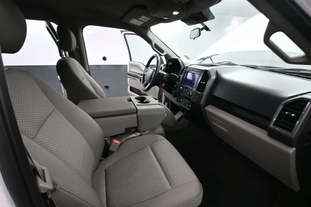 Used 2020 White Ford XLT image 44