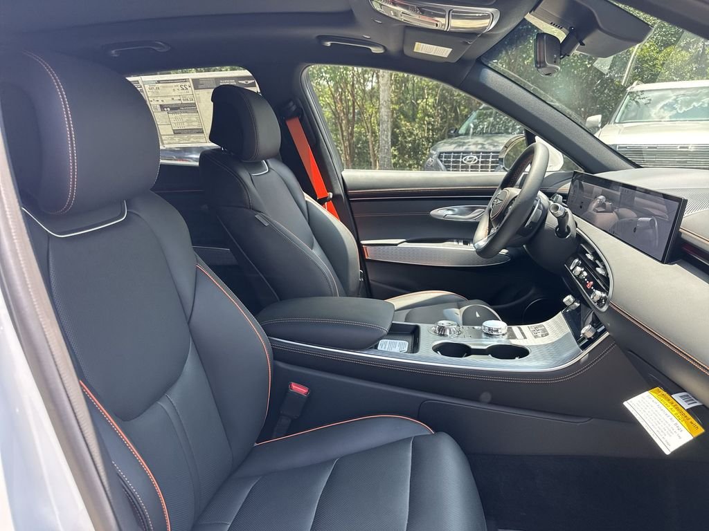 New 2026 White Genesis 2.5T SPORT PRESTIGE image 27