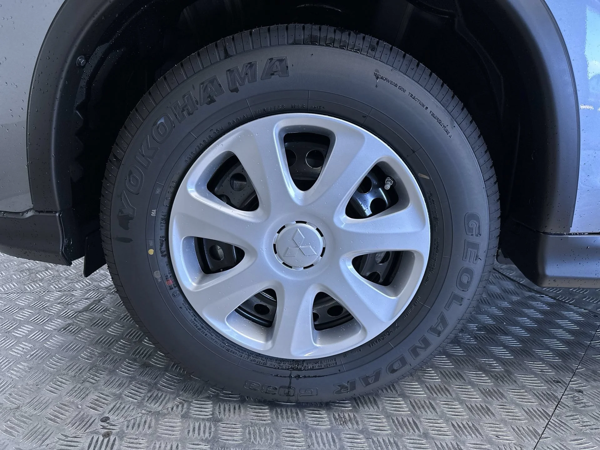 New 2026 Mercury Gray Metallic Mitsubishi S image 23