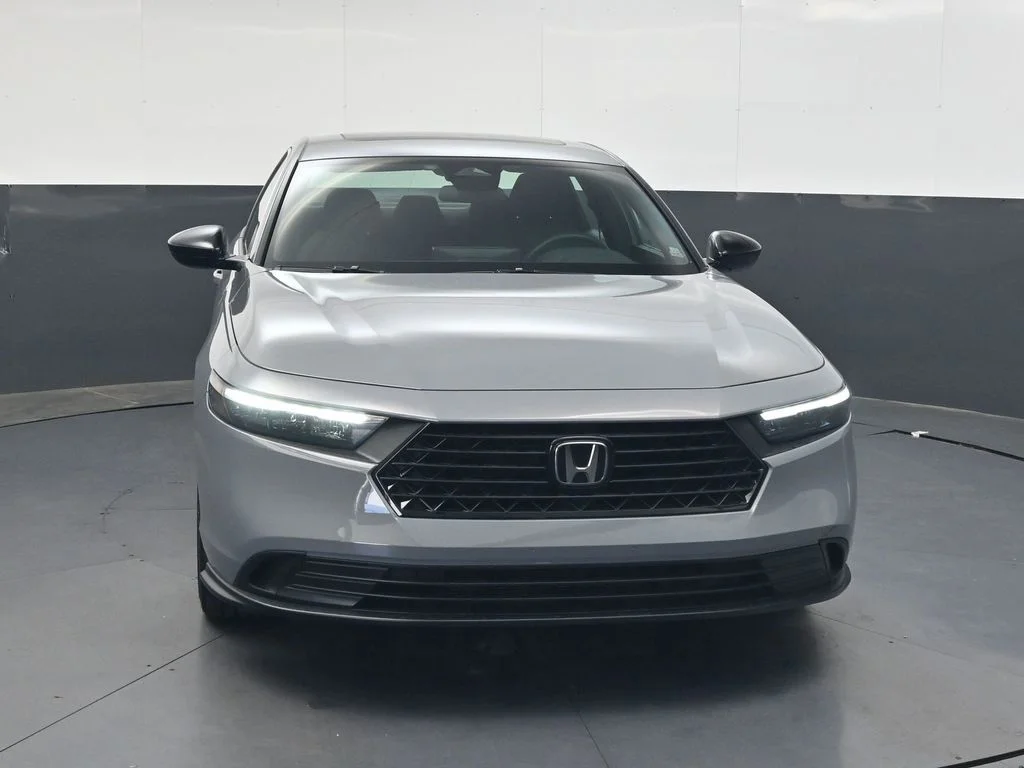 Certified Used 2025 Urban Gray Pearl Honda Sport image 9