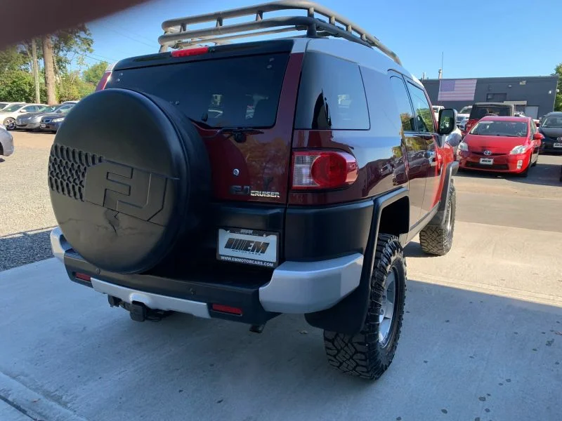Used 2008 Red Toyota Sport Utility 2D image 17