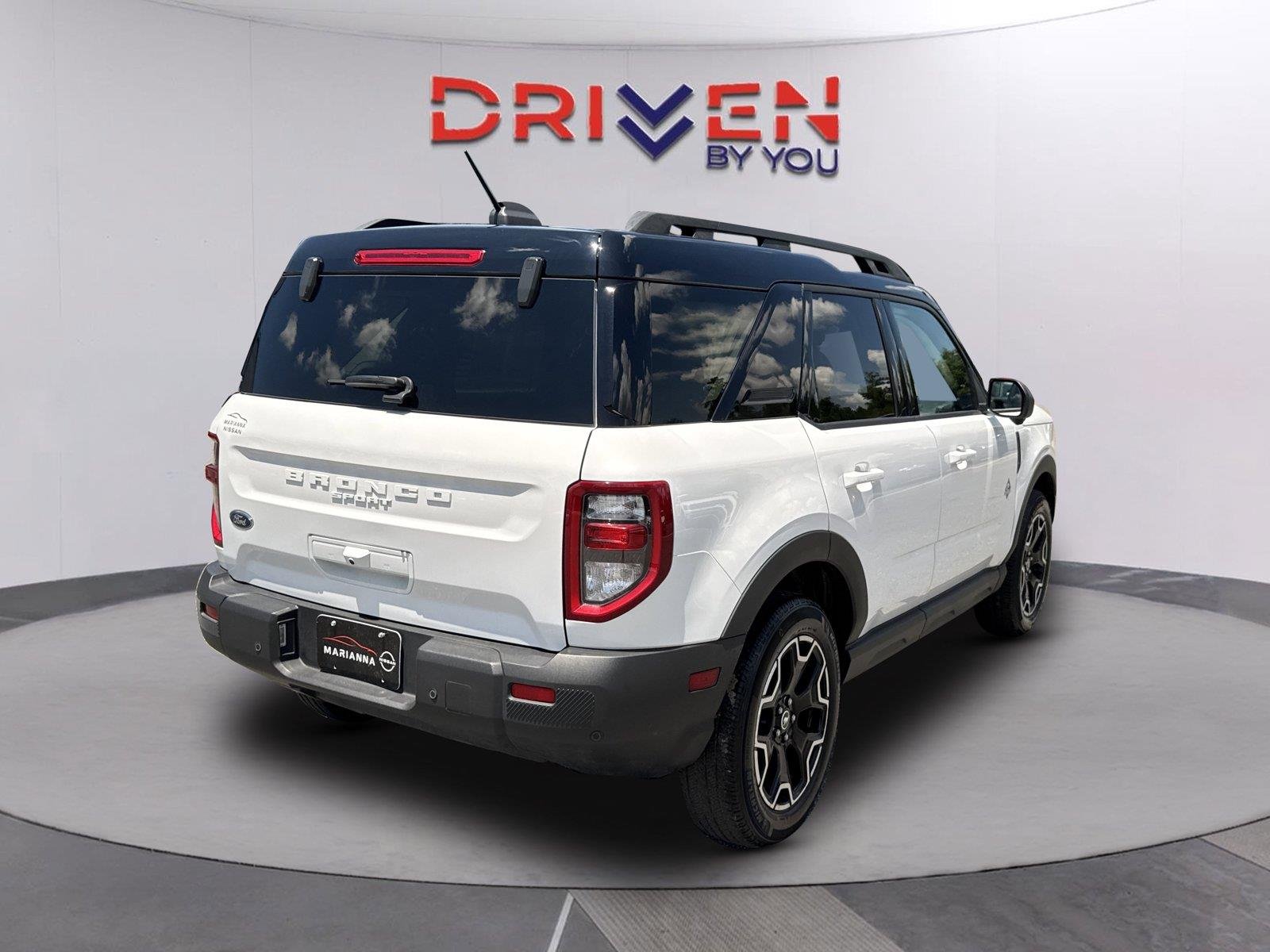 Used 2025 Oxford White Ford Outer Banks image 3