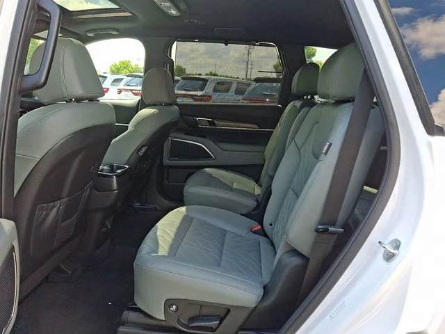 Used 2024 White Kia EX X-Line AWD image 10
