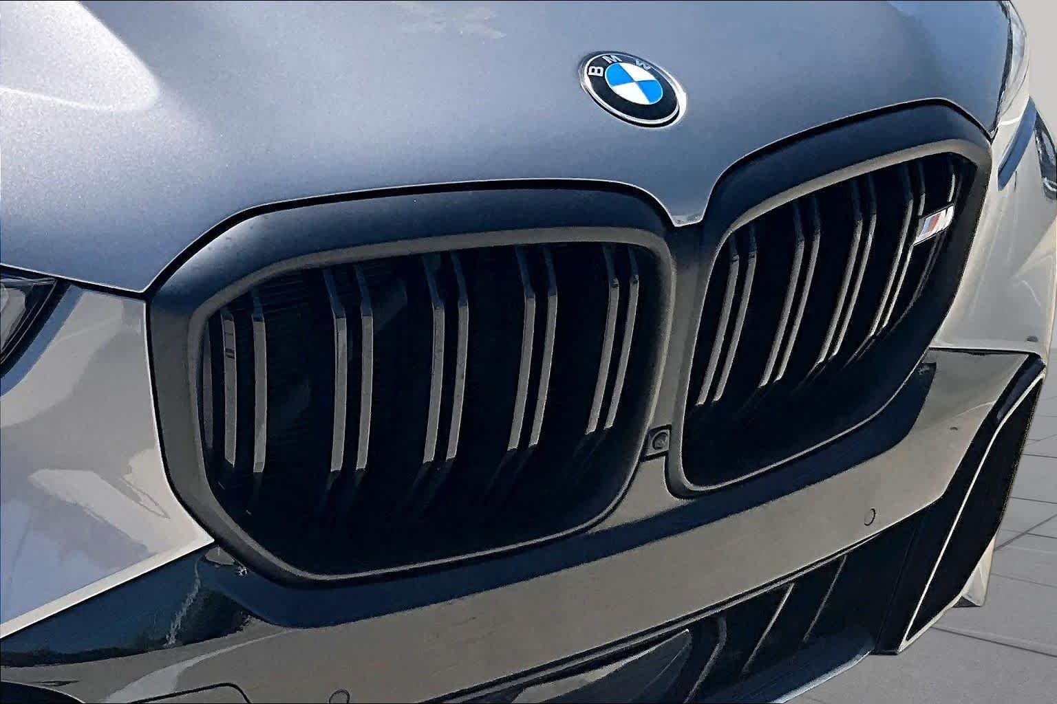 Used 2024 Skyscraper Grey Metallic BMW M60i image 28