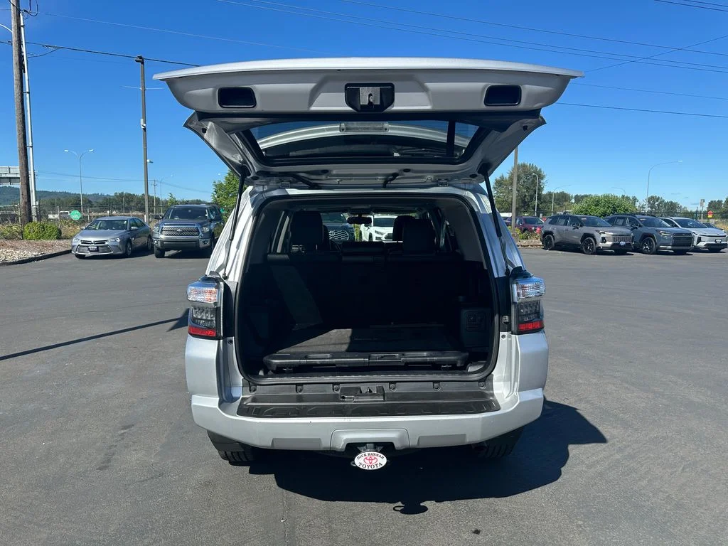 Used 2017 Silver Toyota SR5 Premium image 11