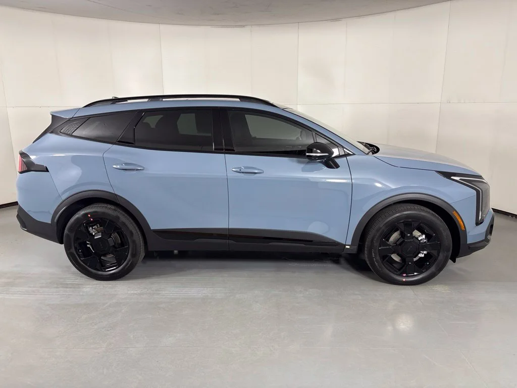 New 2027 Heritage Blue Kia X-Line image 9