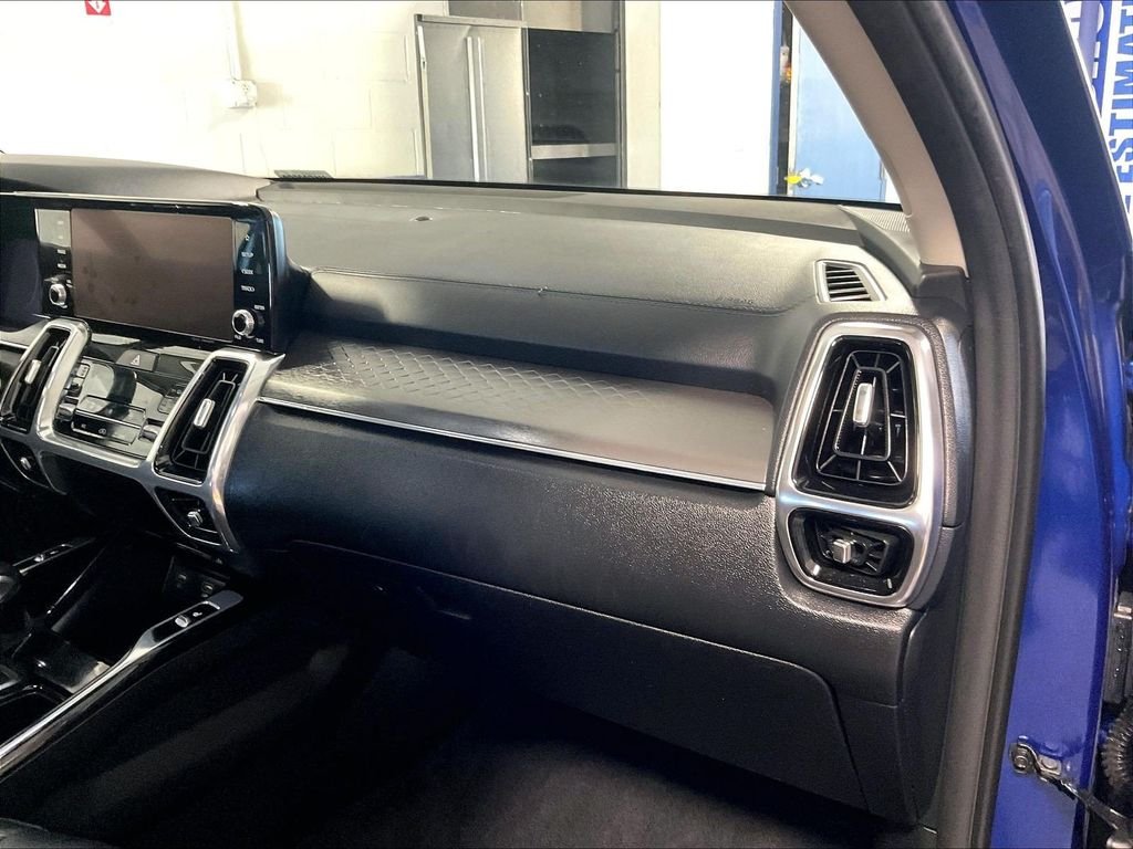 Used 2023 Blue Kia SX image 13