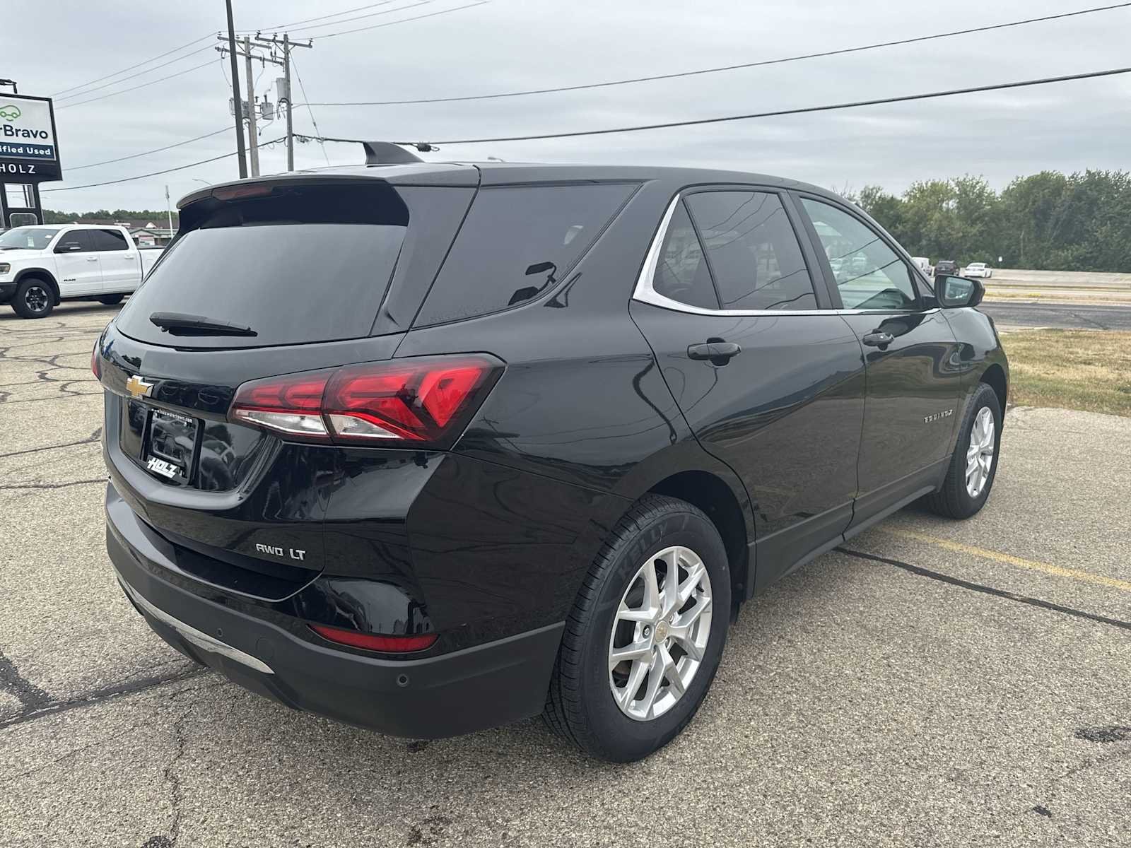 2024 Chevrolet Equinox LT - Photo 7