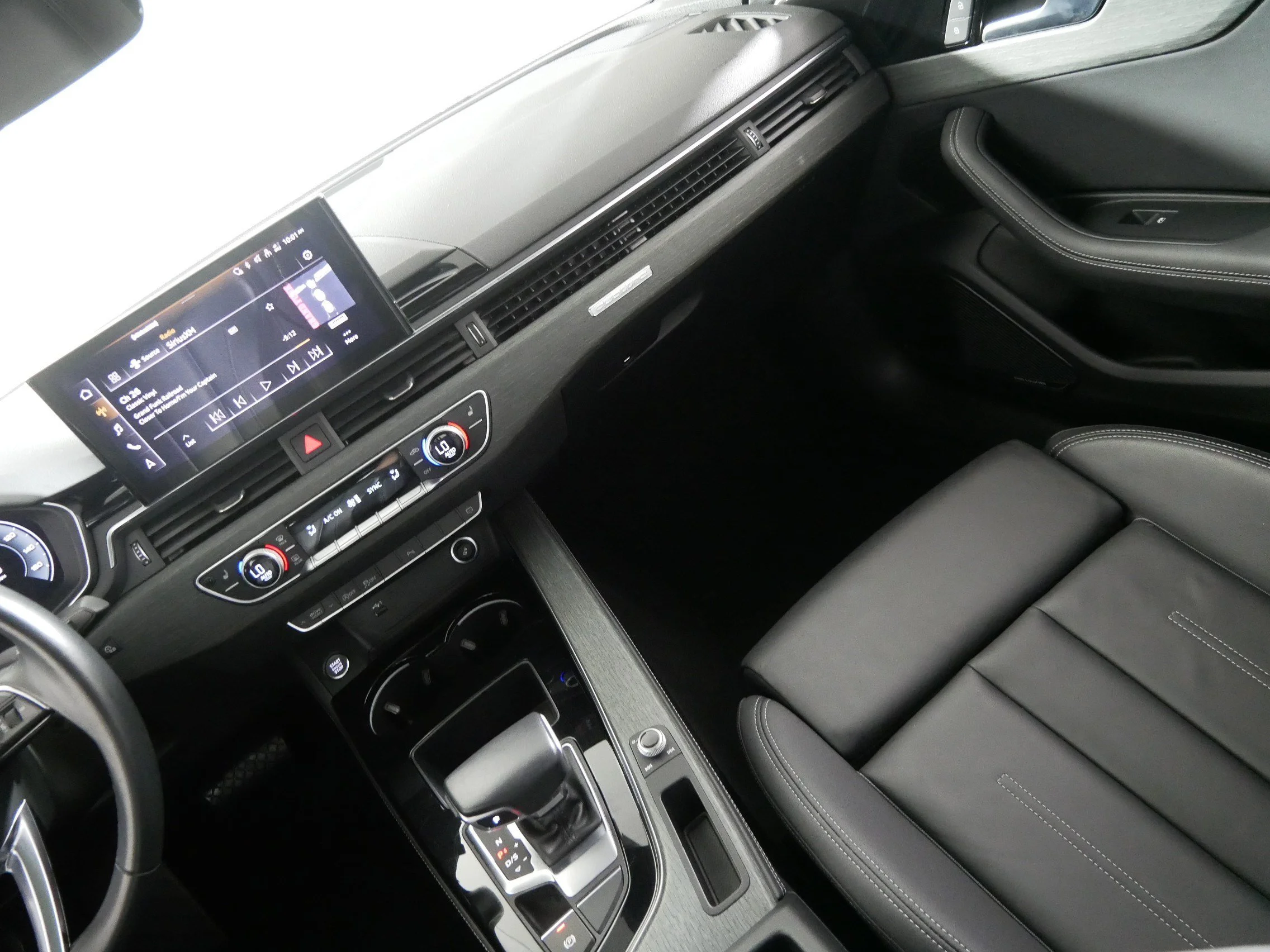 Used 2024 Arkona White Audi S line Premium Plus image 11