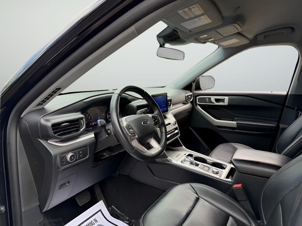 Used 2020 Black Ford XLT image 24