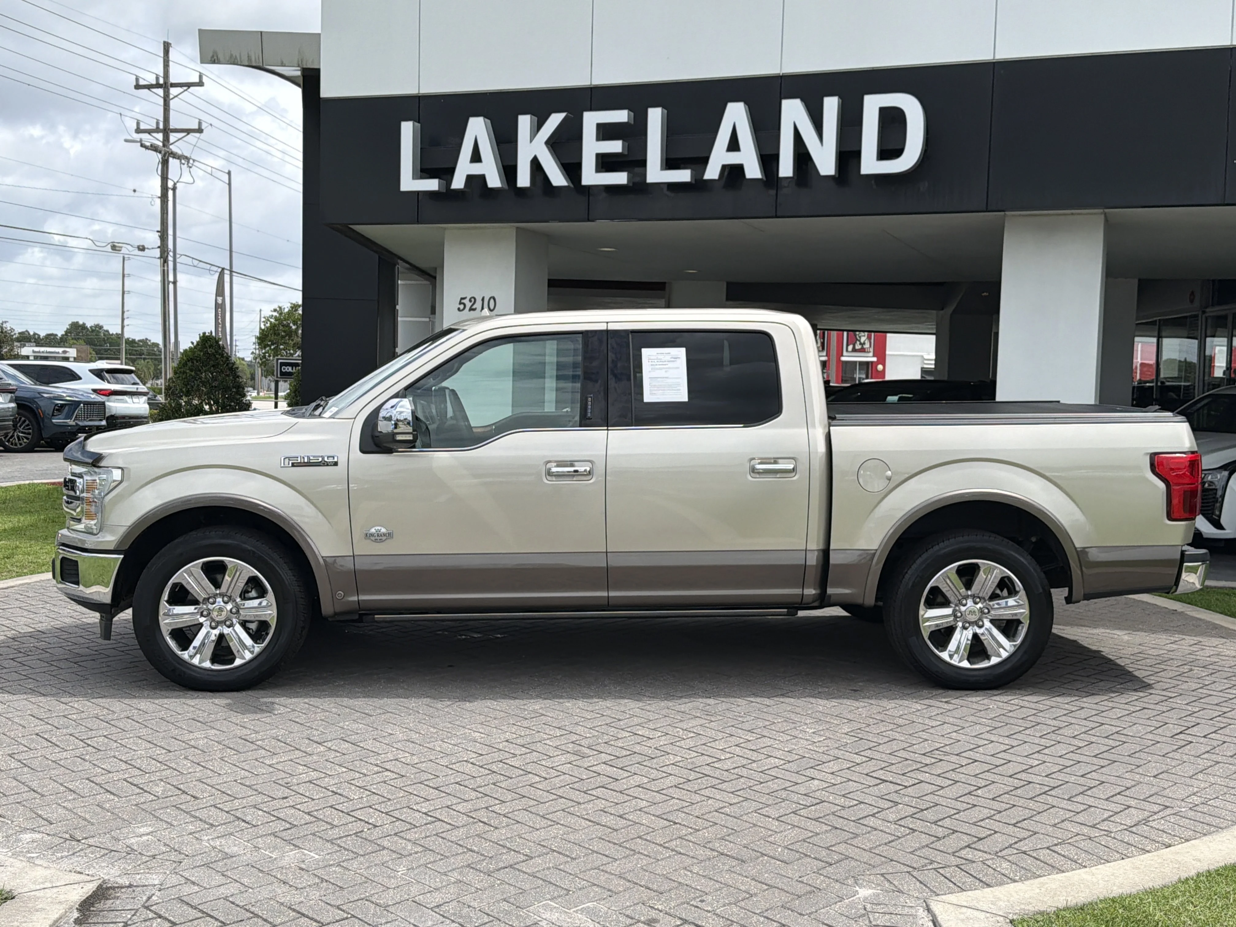 Used 2018 White Gold Ford King Ranch image 3