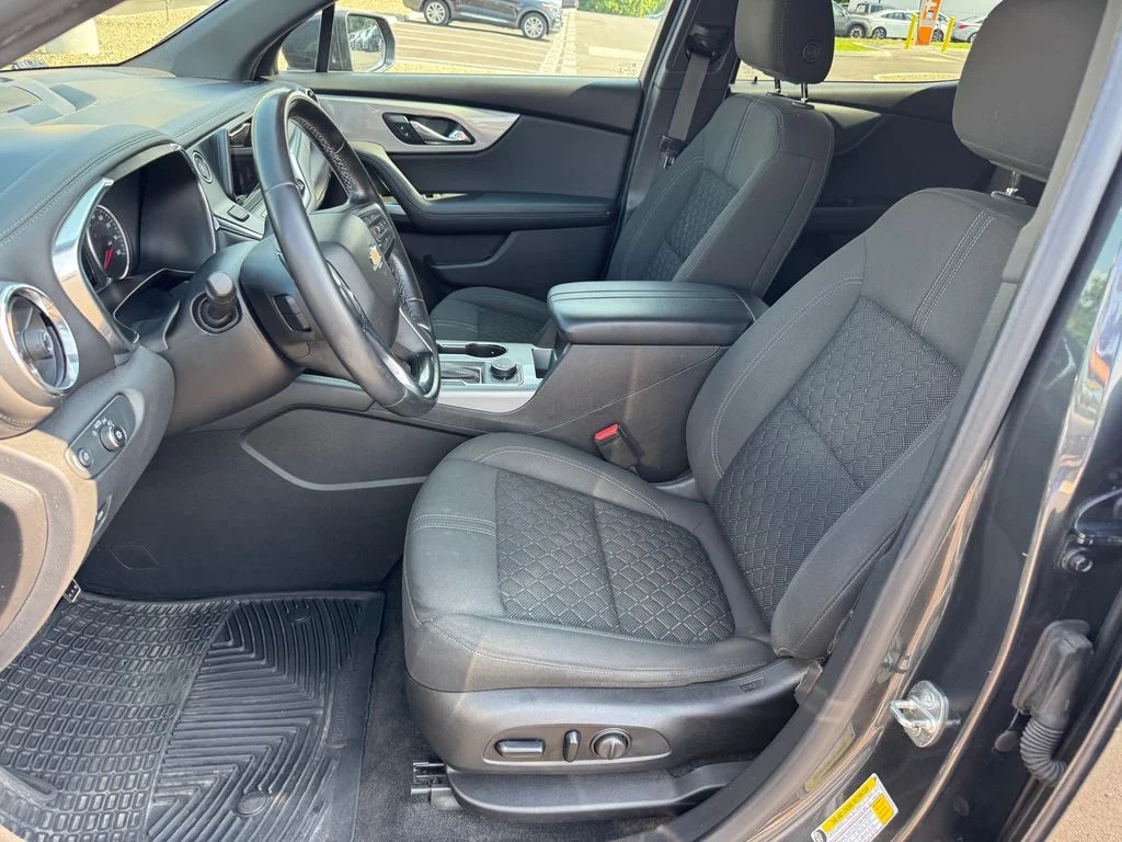Used 2019 Gray Chevrolet Base image 5