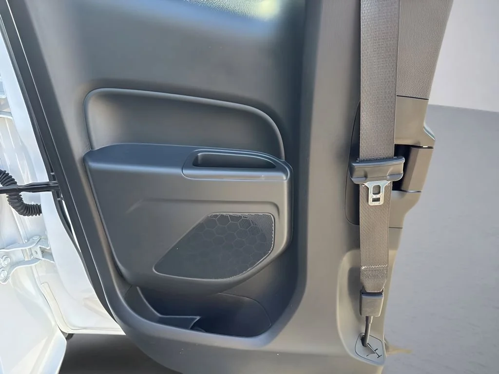 Used 2022 Summit White Chevrolet LT image 28
