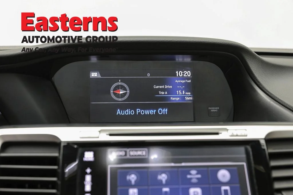 Used 2017 White Honda EX-L image 19