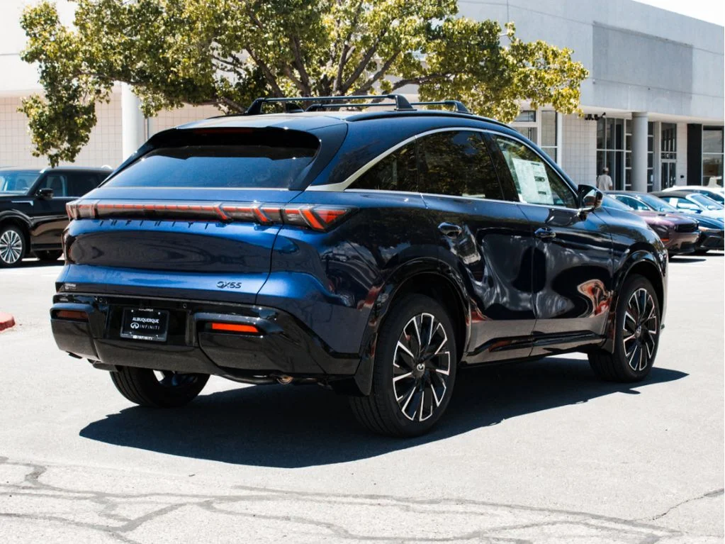 New 2027 GRAND BLUE INFINITI Autograph AWD image 5