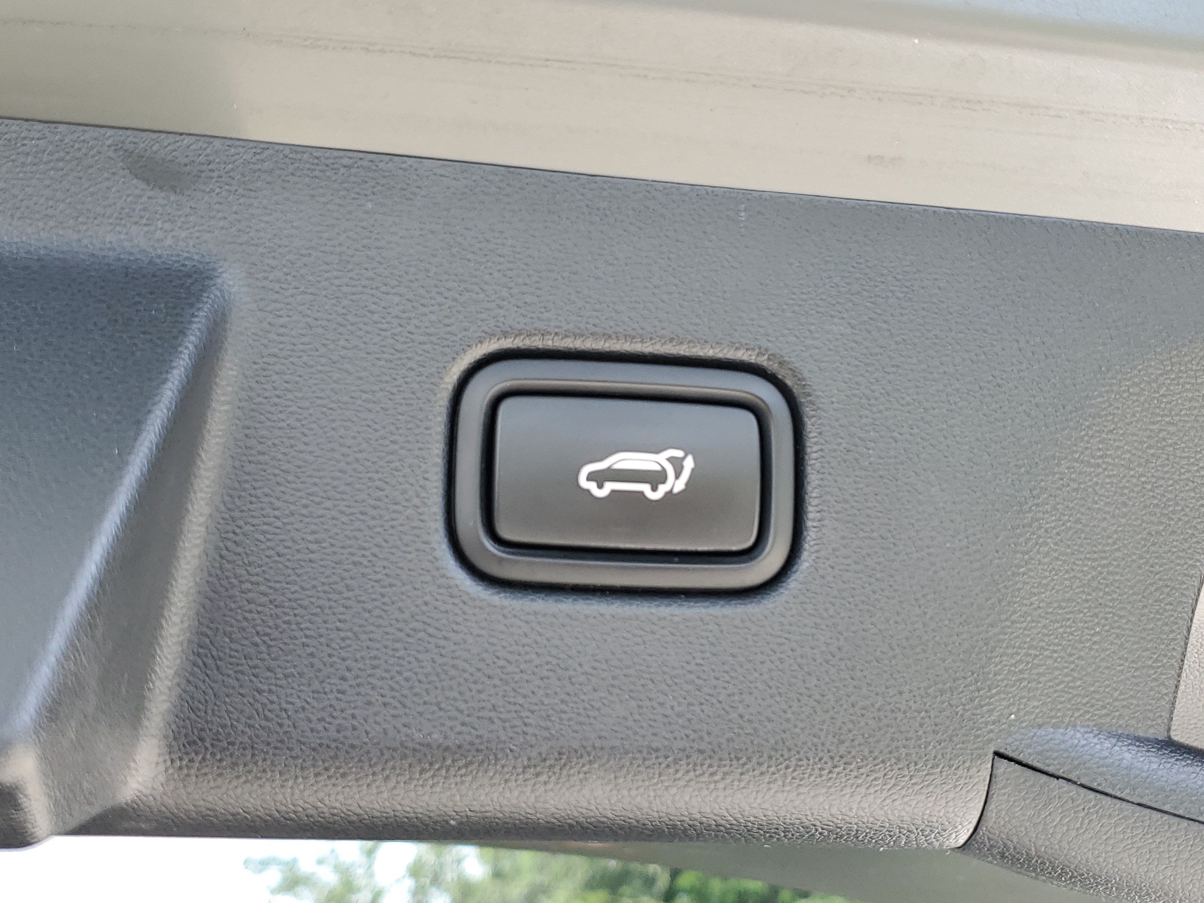 Used 2024 Hampton Gray Hyundai Limited image 10