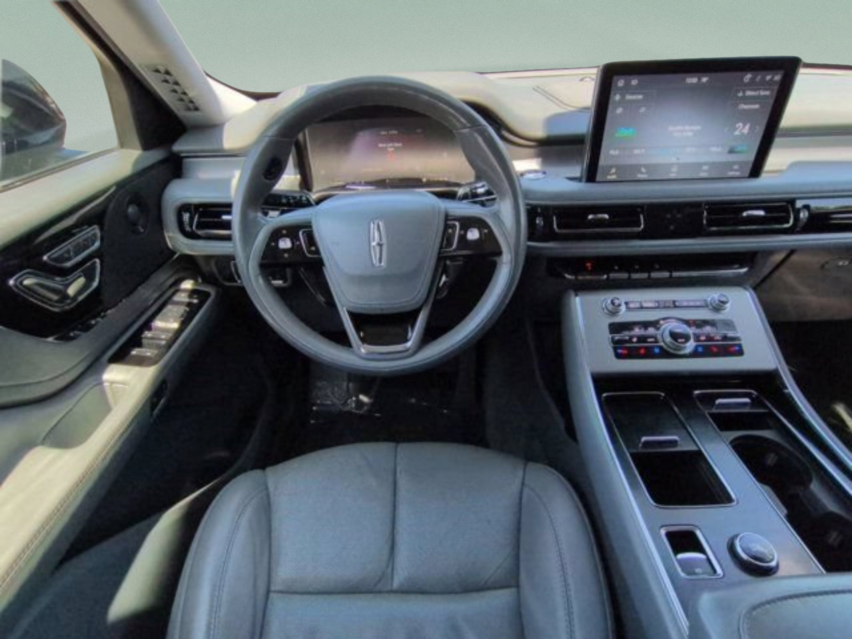 Used 2021 Black Lincoln Reserve image 16