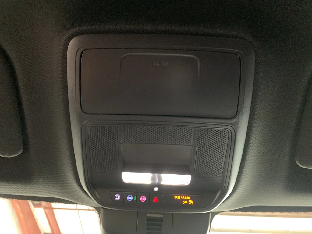2027 Chevrolet Traverse LT - Photo 26