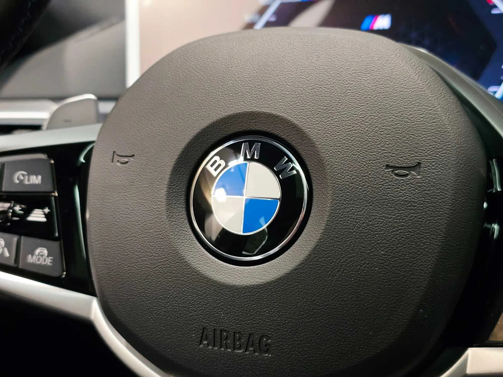 New 2026 Brooklyn Grey Metallic BMW xDrive image 23