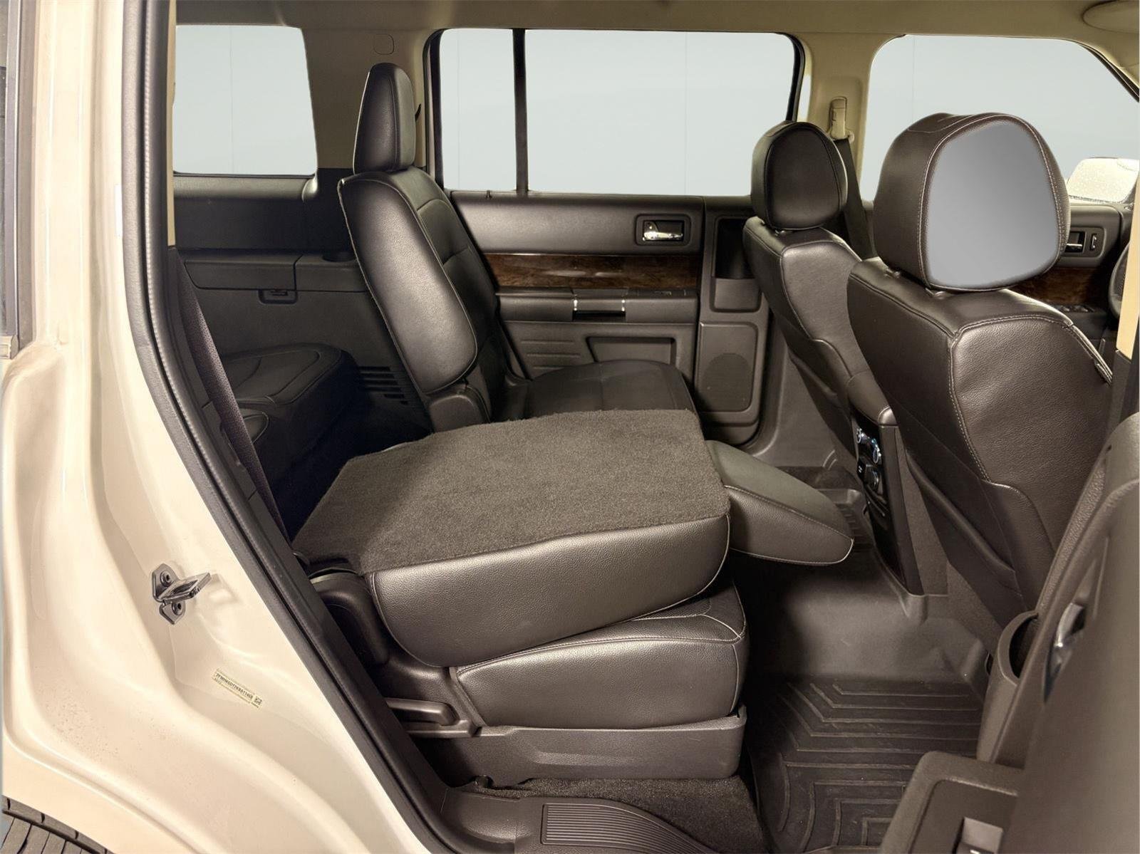 Used 2019 White Platinum Metallic Tri-Coat Ford Limited EcoBoost image 19